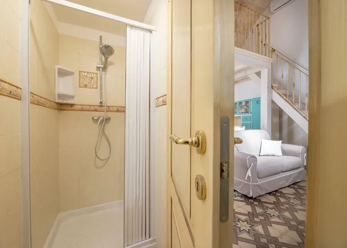 Conte Luxury By Salento Affitti * ראקאלה